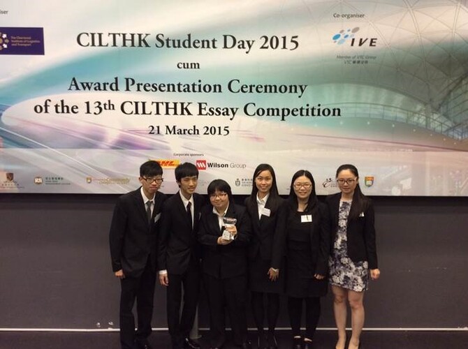 Our students NG Cheuk Hei, CHOW Chi Shing, WONG Stephanie (team leader), LEUNG Yuen Lam, LI Fengting and their supervisor Dr. M. SONG (From left to right)